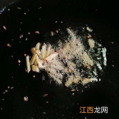 跟螃蟹搭配的菜 炒螃蟹加什么配菜