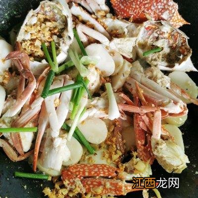 跟螃蟹搭配的菜 炒螃蟹加什么配菜