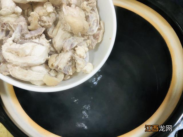 鸡用什么煲汤 鸡用什么煲汤好