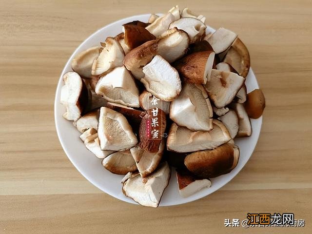 剁辣椒炒什么蔬菜好吃 剁辣椒可以炒什么好吃