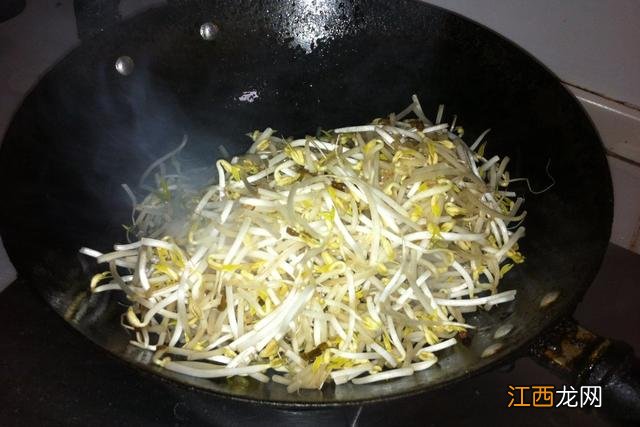 炒绿豆芽用什么醋好 炒豆芽用陈醋还是米醋