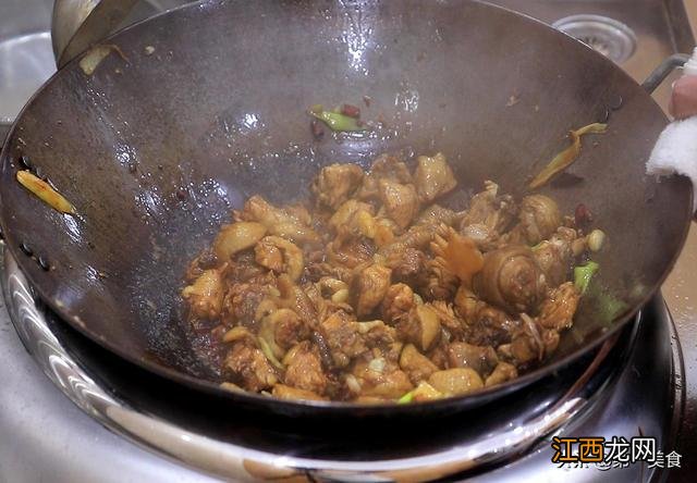 小鸡怎么炖好吃教程 小鸡炖什么好吃一点