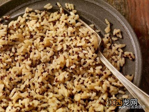 哪些食物里含维生素B1 什么食物里维生素b族多