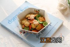 吃什么才能美白皮肤 请问多吃哪些食物能让皮肤变白