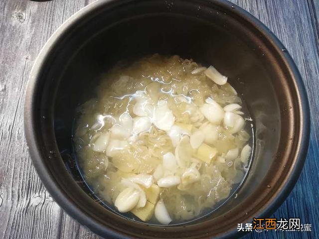 甘蔗煮水有什么好处 甘蔗和什么一起熬水好