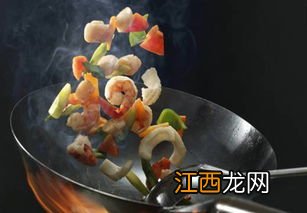 炒菜油放少会怎么样 炒菜如何选择合适的油量呢