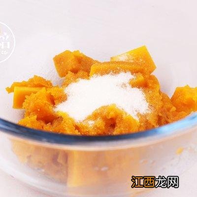 做南瓜饼需要什么材料窍门 我想做黄色的南瓜饼 用什么材料