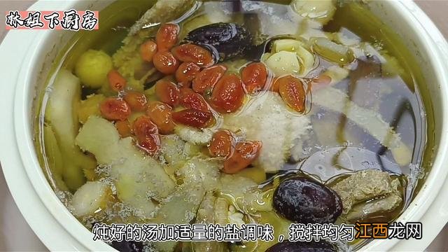 小鸽子和什么一起炖汤 鸽子和什么煲汤比较好