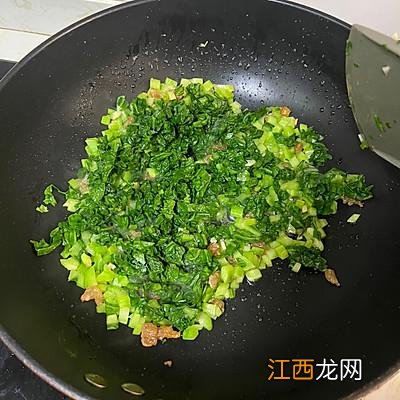 油渣炒什么菜怎么做好吃 油渣和什么菜一起烧