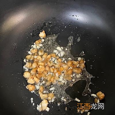 油渣炒什么菜怎么做好吃 油渣和什么菜一起烧