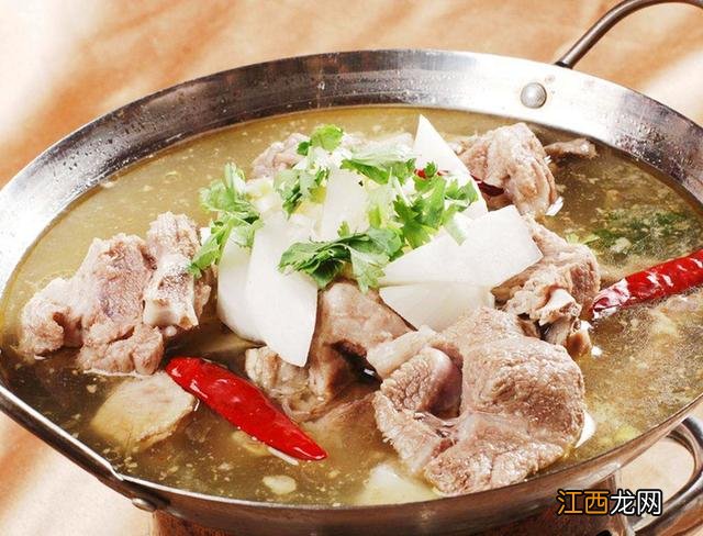 炖猪肉放什么调料好吃 炖猪肉要放什么调料