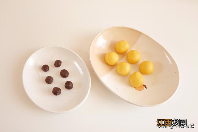 南瓜饼中间可以放什么馅好吃 南瓜饼加什么馅