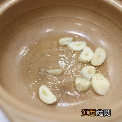 鸭肉怎么焖才好吃又简单 鸭焖什么好吃