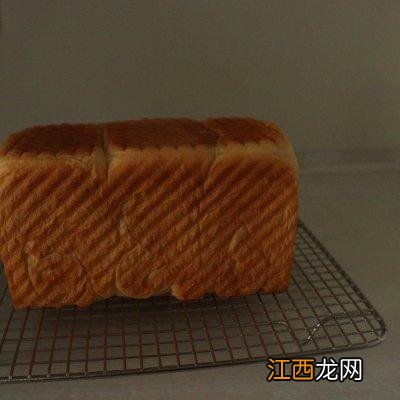 吐司有营养吗 土司模具底部有小孔是什么作用