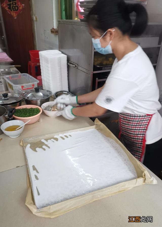 布拉式肠粉怎么才不会沾布上 布拉肠粉 用什么布