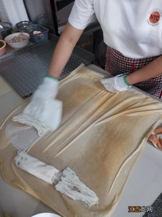 布拉式肠粉怎么才不会沾布上 布拉肠粉 用什么布