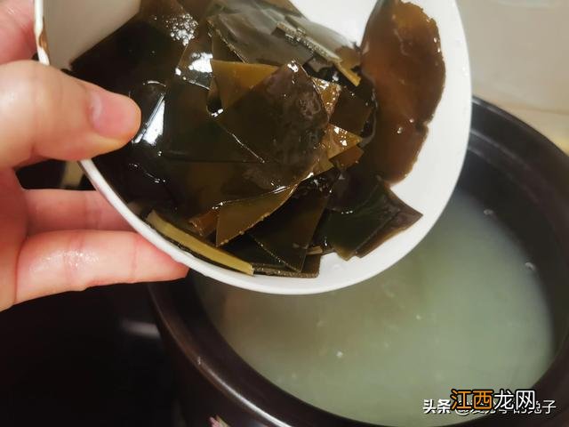 鲜黄豆与什么煲汤好喝 黄豆可以和什么煲汤