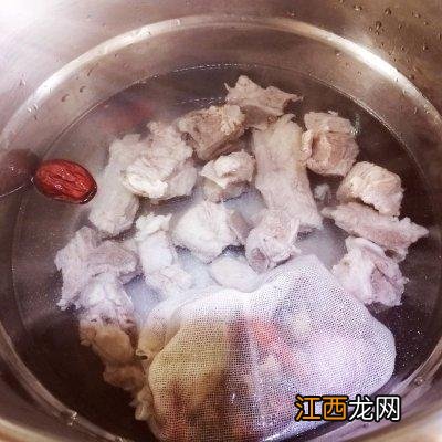 冬瓜排骨汤加什么好吃 排骨炖冬瓜还能放什么菜好吃
