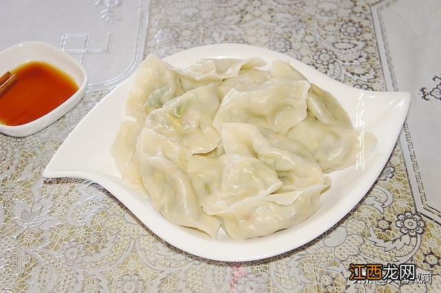 秋天给老人送饺子 秋天啥馅的饺子好吃