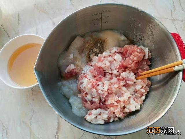 鱼肉馅饺子放什么菜好 鱼肉和什么搭配饺子馅