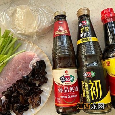 木耳拌什么菜做饺子好吃 木耳配什么菜包饺子