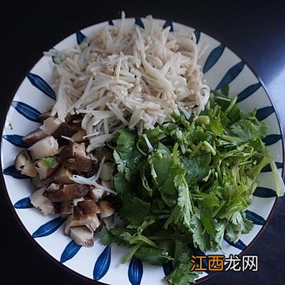 白菜和什么菜搭配包饺子好吃 白菜可以和什么一起包饺子