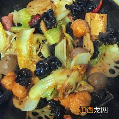 麻辣香锅可以放哪些菜 麻辣香锅里放什么菜好吃