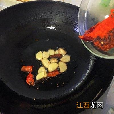 麻辣香锅可以放哪些菜 麻辣香锅里放什么菜好吃