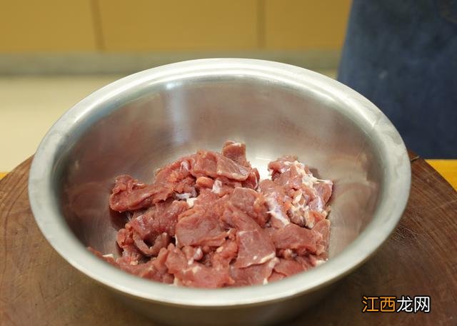 烧苦瓜怎么烧 烧苦瓜为什么要过水煮