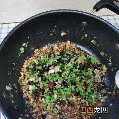生菜包肉的家常做法 生菜包什么好吃