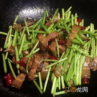 腊肉跟什么炒比较好吃 江西喜欢用腊肉炒什么菜