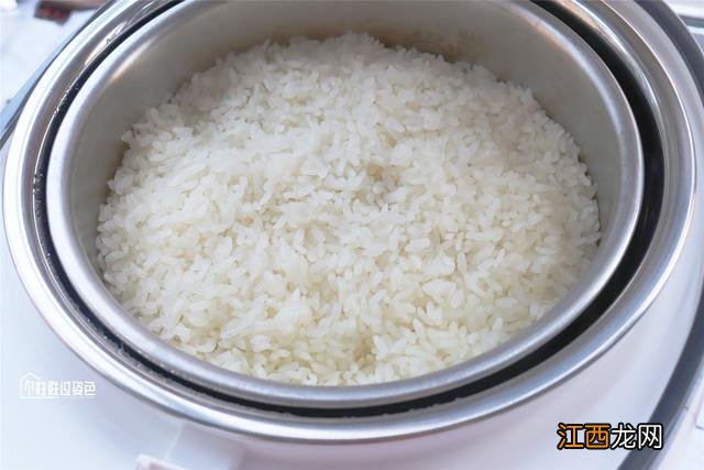 粢饭团 饭团外面裹的是什么