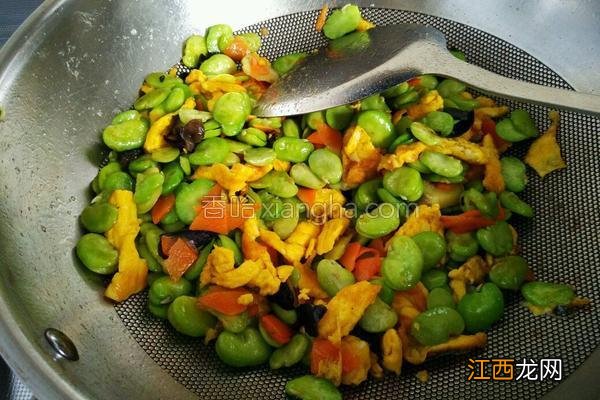 蚕豆怎么做才好吃怎么炒才好吃 蚕豆瓣炒什么好吃