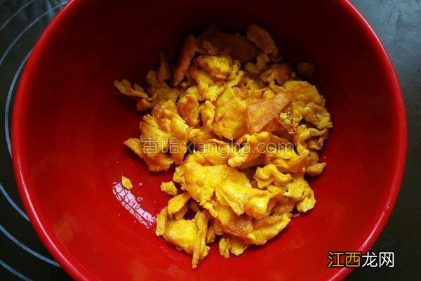 蚕豆怎么做才好吃怎么炒才好吃 蚕豆瓣炒什么好吃