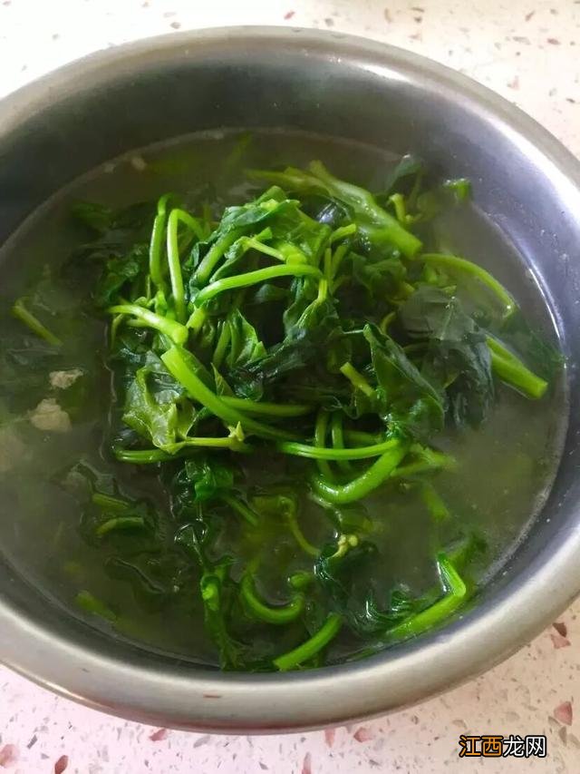 月子餐适合吃的蔬菜大全 月子餐都吃什么菜