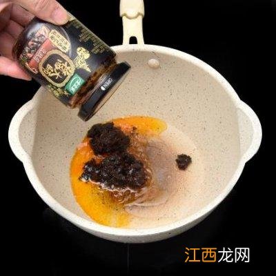 大蒜烧鸭子的做法 鸭子与大蒜吃能有什么反应