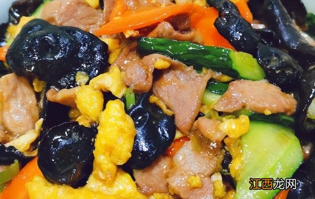 木耳洋葱的功效与作用 木耳炒葱花的功效