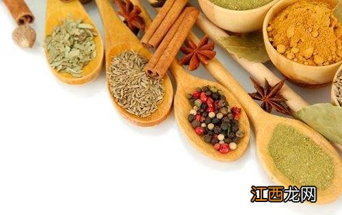 怎样炸鸡锁骨好吃鸡锁骨配料 炸鸡锁骨裹什么粉炸出来颜色好看