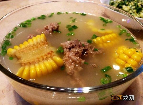 骨头汤可放啥一起炖 排骨放什么炖汤最营养更好