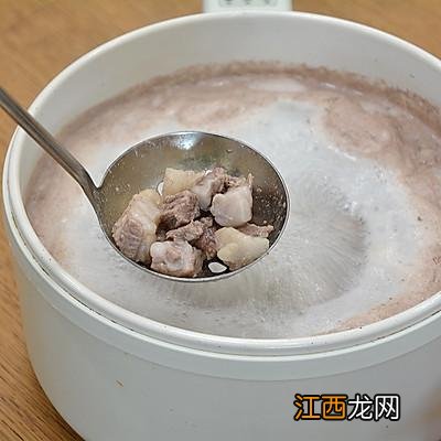 羊肉加什么炖汤比较好 羊肉和什么一起熬汤好吃一点