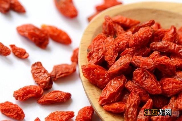 刚刚的枸杞有点酸是怎么回事 枸杞发酸是什么原因引起的