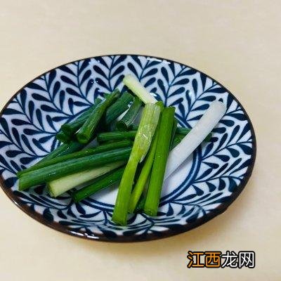 串料炒金针菇 什么料炒金针菇好吃又香