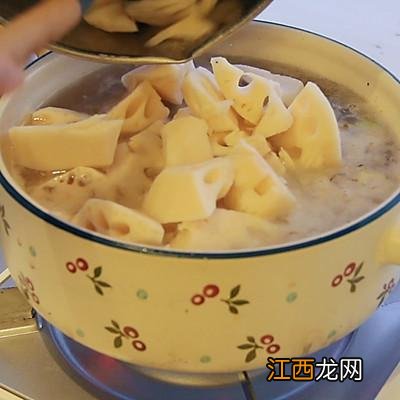 排骨莲藕汤还有什么配料可以加吗 莲藕排骨汤可以加什么药材