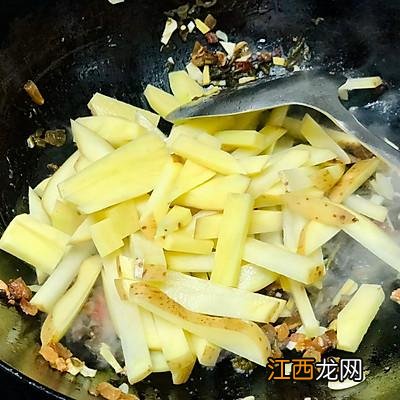 酸菜蛋汤 酸菜鸡蛋做什么菜好吃