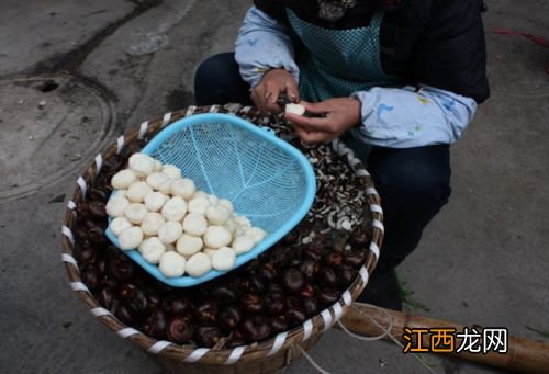 荸荠的功效与作用,荸荠的副作用 荸荠吃多了怎么办