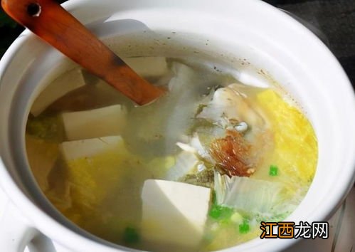 鱼头豆腐汤配什么菜 鱼头豆腐汤加什么配菜