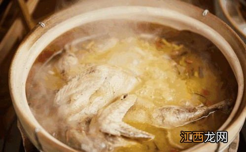 炖鸡汤要不要放鸡油 炖鸡汤都放什么调料