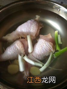 鸡腿炖什么好吃又有营养 腌制鸡腿放什么调料