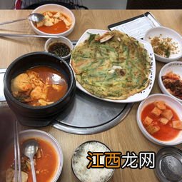 清汤火锅底料哪个牌子好吃 吃火锅食材