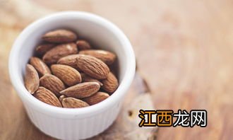 杏仁粉可以晚上喝吗 杏仁薏米粥什么功效